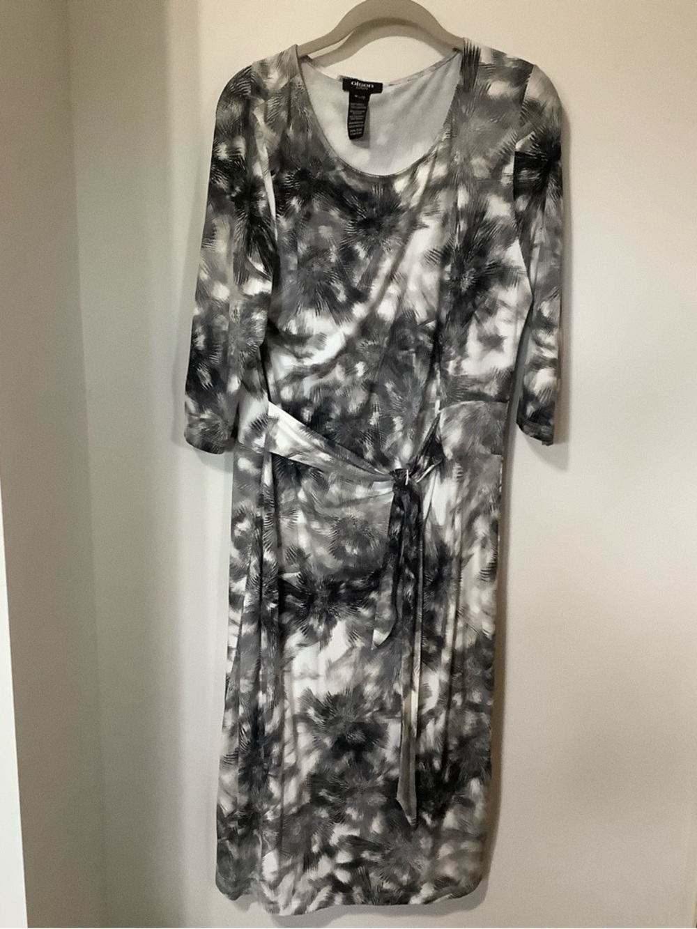 OLSEN:  Black & White Tie-Waist Dress